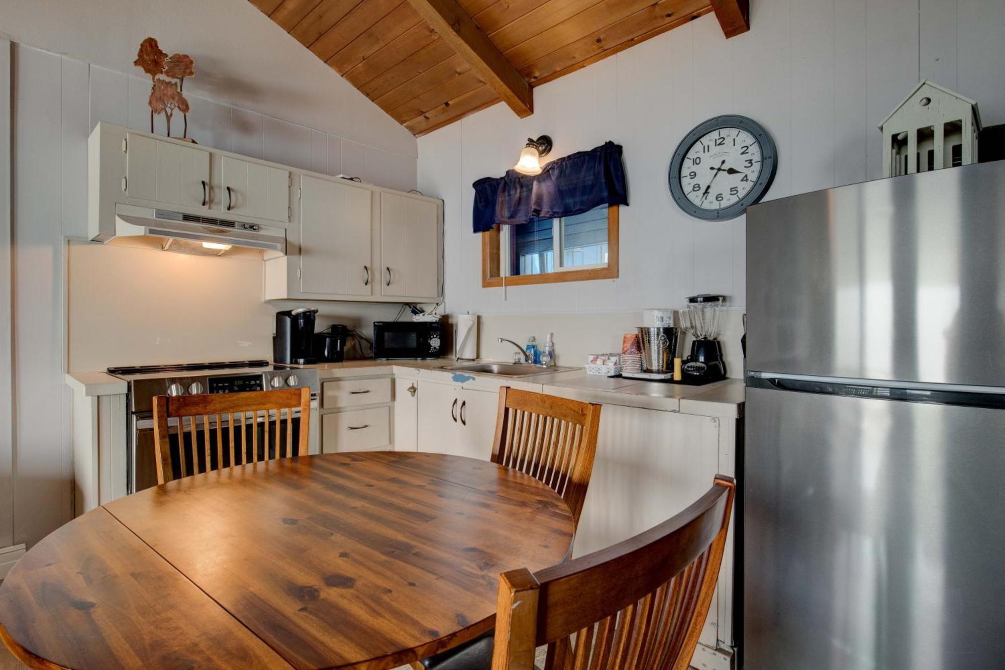 Moolack Shores Inn 2*