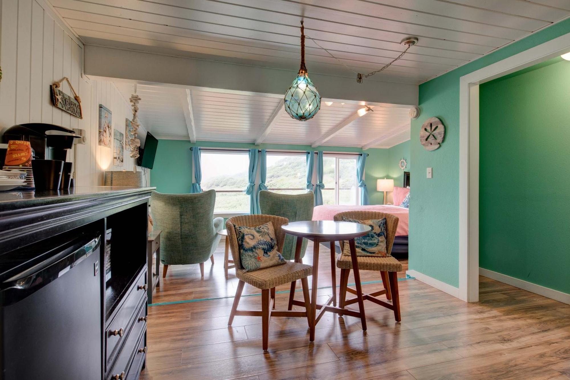Moolack Shores Inn 2*