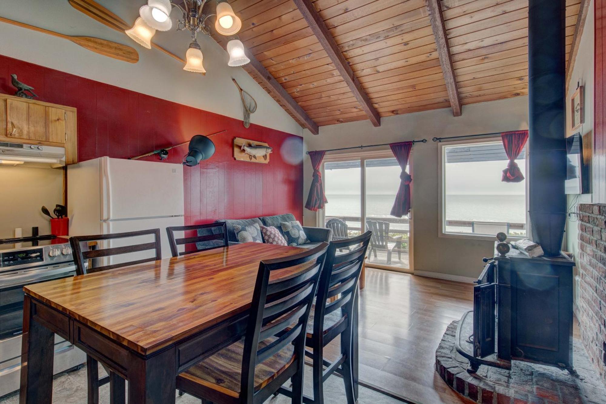 Moolack Shores Inn